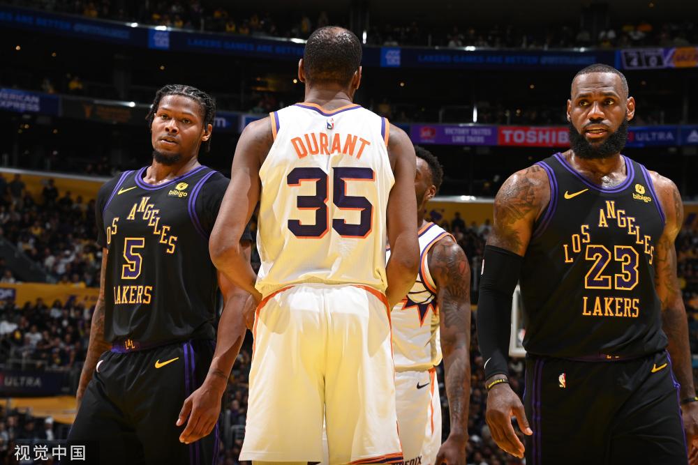 对于米爾頓 对于米爾頓